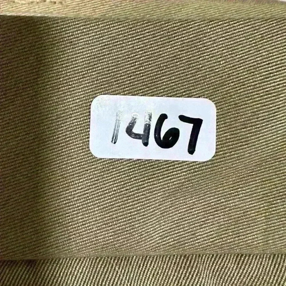 IZOD Pants Mens 36 Tan Straight Fit Leg Casual Size 36x30 Work Utility EUC - Picture 15 of 15